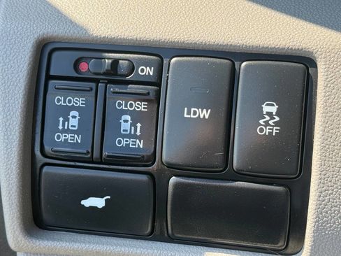 Used 2014 Honda Odyssey EX-L image 12