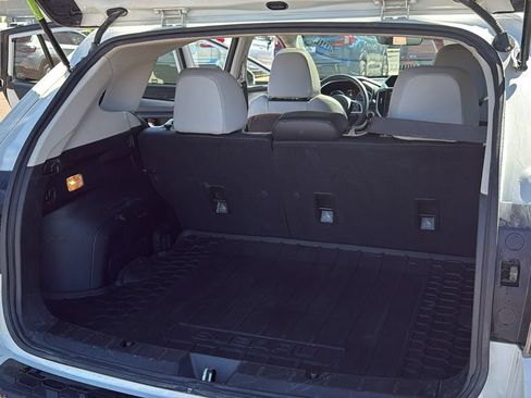 Used 2022 Subaru Crosstrek 2.5i Limited w/ Moonroof Package 2 AWD/4WD image 11