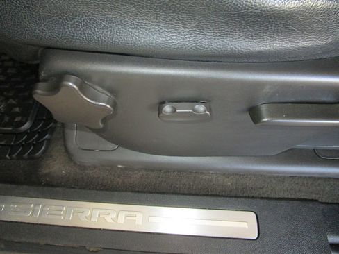 Used 2012 GMC Sierra 1500 SLE image 23