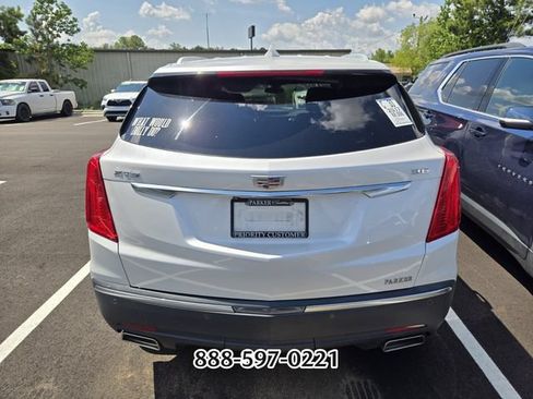 Used 2017 Cadillac XT5 Luxury w/ Driver Awareness Package FWD image 6