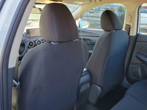 Used 2025 Nissan Sentra S image 8