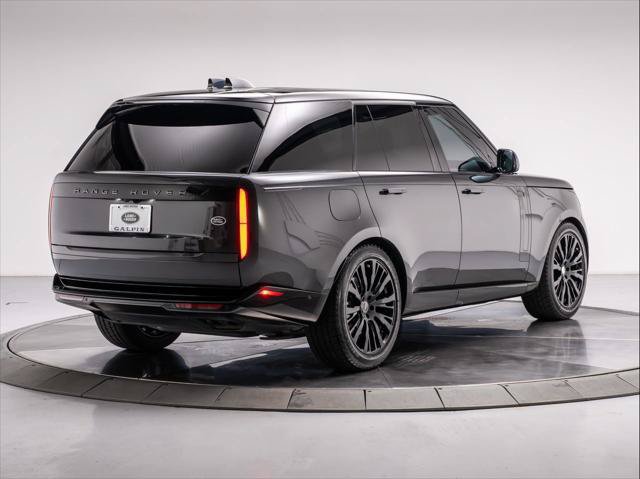 Used 2023 Land Rover Range Rover SE AWD/4WD image 5