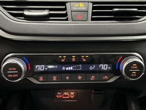 Used 2020 Nissan Altima 2.5 SV image 18