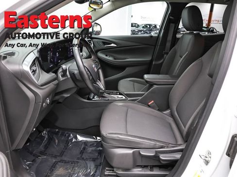 Used 2024 Buick Encore GX Preferred FWD image 13