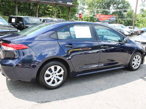 Used 2021 Toyota Corolla LE FWD image 7