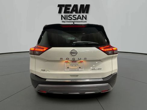 Used 2023 Nissan Rogue SL w/ SL Premium Package image 5
