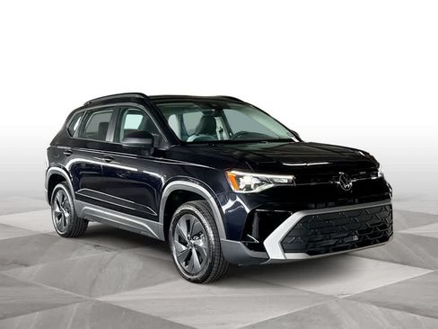 Used 2025 Volkswagen Taos S FWD image 2