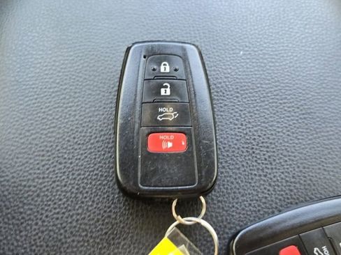 Used 2023 Toyota RAV4 XLE w/ Convenience Package FWD image 22