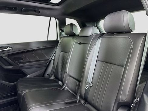 Certified 2023 Volkswagen Tiguan SE R-Line AWD/4WD image 24