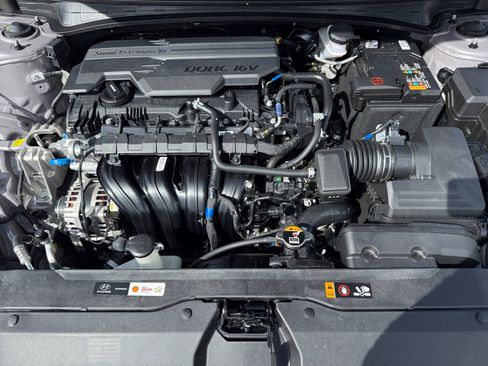 Certified 2025 Hyundai Elantra Sport w/ Cargo Package image 20