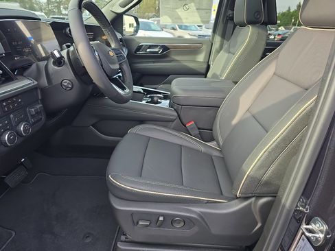 New 2026 Chevrolet Tahoe Premier AWD/4WD image 19