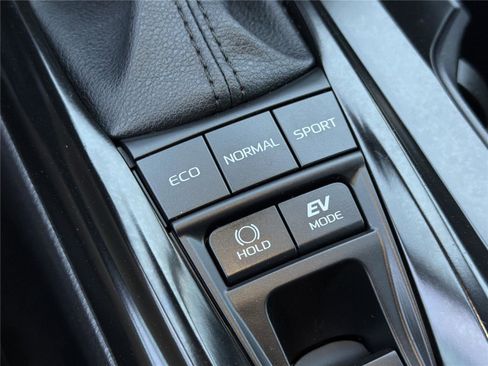 Used 2026 Toyota Camry LE image 30