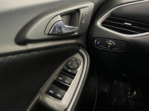 Used 2023 Chevrolet Malibu LT image 39