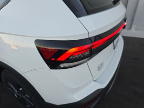 New 2026 Volkswagen Taos S image 25