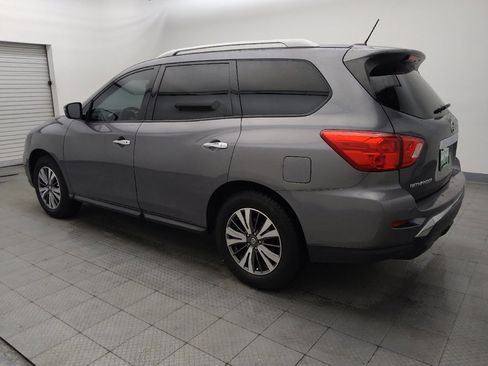 Used 2017 Nissan Pathfinder SV FWD image 3