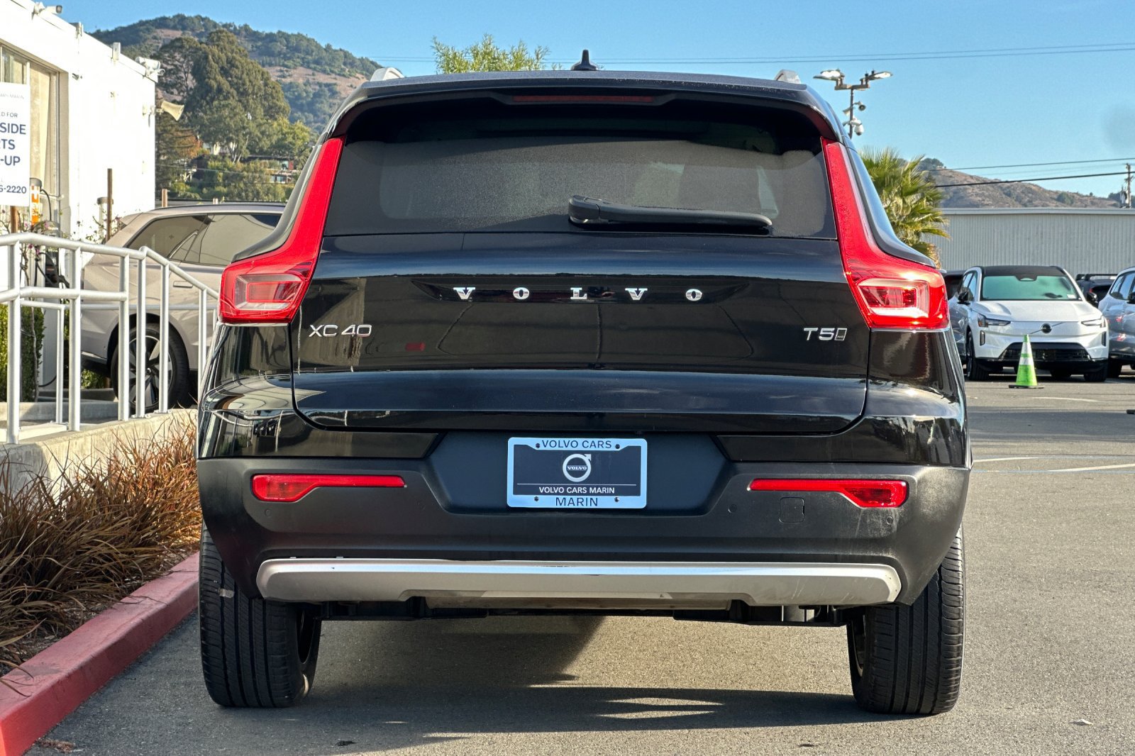 Used 2020 Volvo XC40 T5 Momentum AWD/4WD image 7