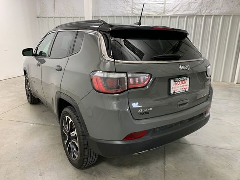 Used 2023 Jeep Compass Limited image 24