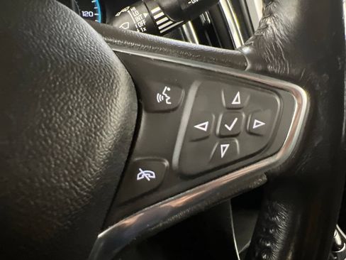 Used 2018 Chevrolet Equinox LT AWD/4WD image 17