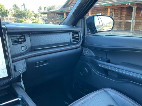 Certified 2024 Ford Expedition Limited image 66