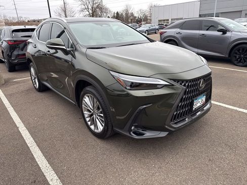 Used 2025 Lexus NX 350h AWD w/ Accessory Package (2T) image 29