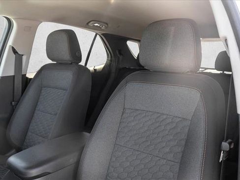 Used 2020 Chevrolet Equinox LT FWD image 12