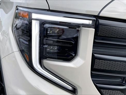 New 2026 GMC Sierra 1500 Pro w/ Graphite Edition AWD/4WD image 15