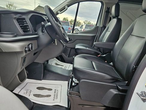 New 2025 Ford Transit 250 Low Roof RWD image 10