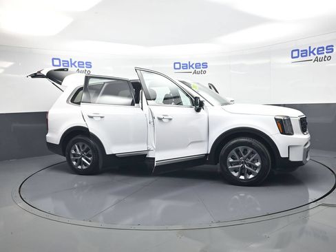 New 2025 Kia Telluride LX FWD image 56