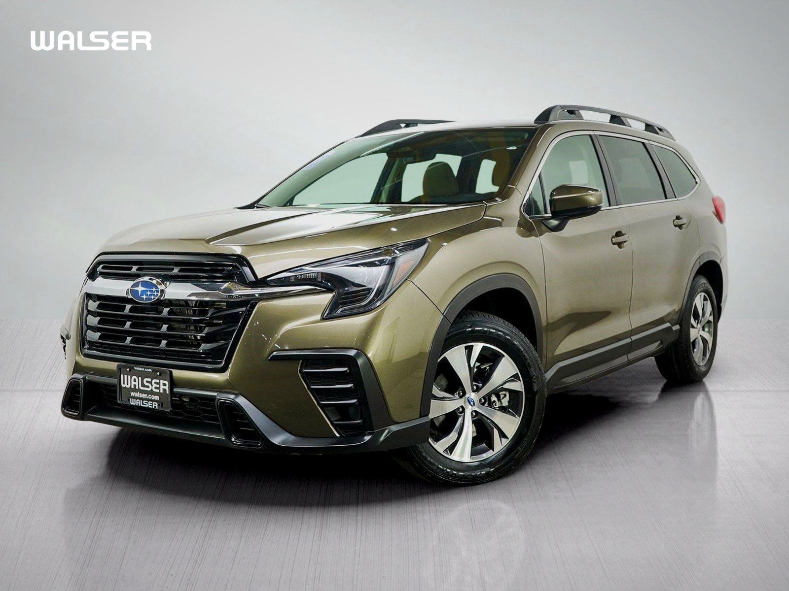 Used 2025 Subaru Ascent Premium AWD/4WD image 1