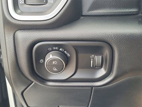 Used 2024 RAM 2500 Big Horn image 25