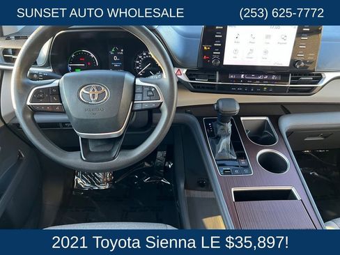 Used 2021 Toyota Sienna LE AWD/4WD image 22