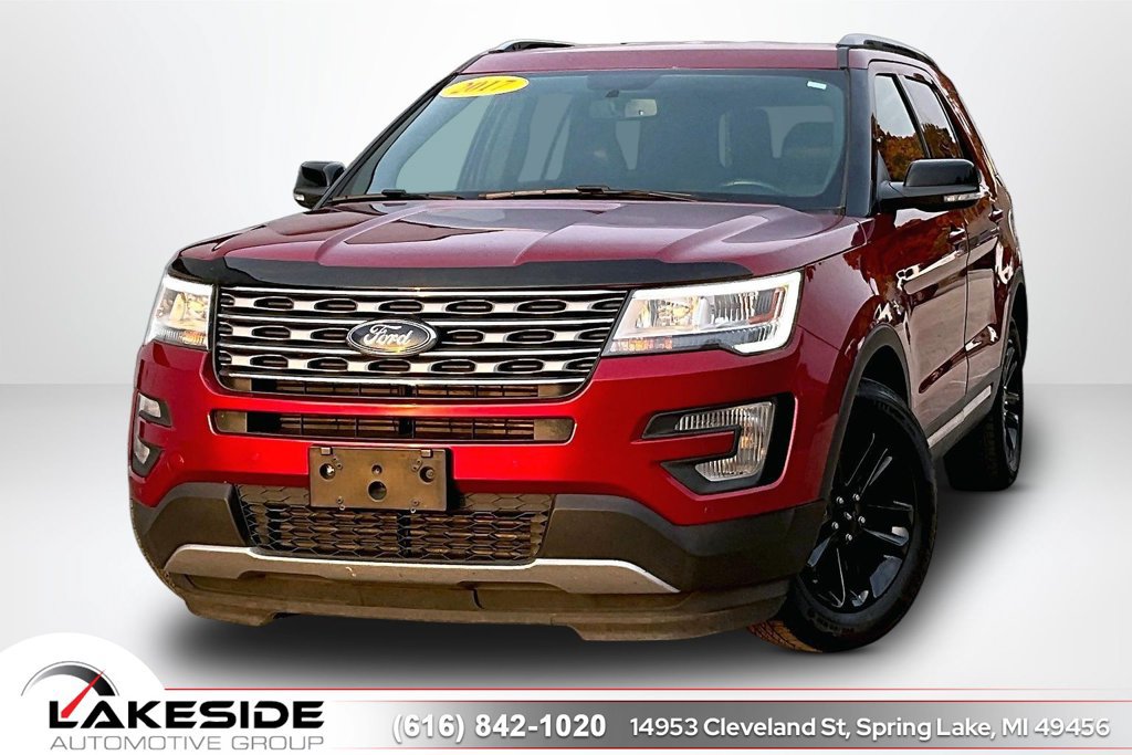 Used 2017 Ford Explorer XLT w/ Equipment Group 202A FWD image 1