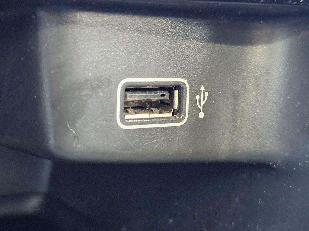 Used 2019 Volkswagen Jetta SEL FWD image 22