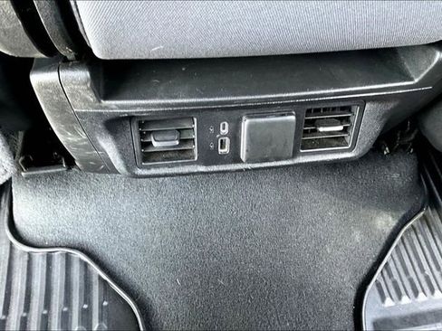 Used 2025 Chevrolet Silverado 1500 LT AWD/4WD image 11