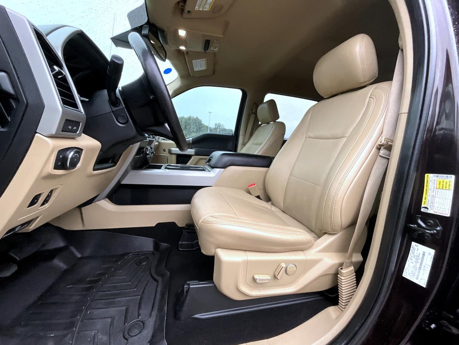 Used 2019 Ford F250 Lariat w/ Lariat Ultimate Package AWD/4WD image 12