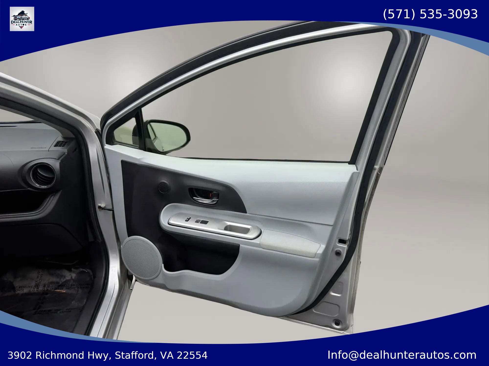 Used 2012 Toyota Prius C Four FWD image 16