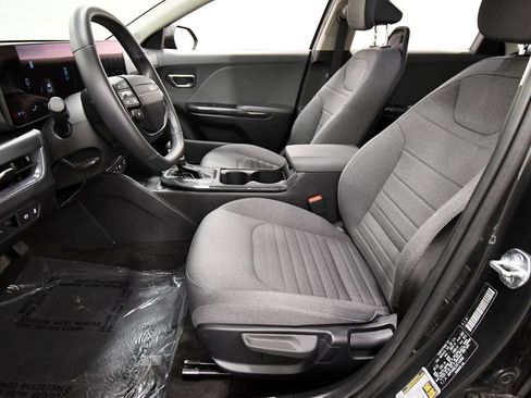 Certified 2025 Kia K4 EX FWD image 14