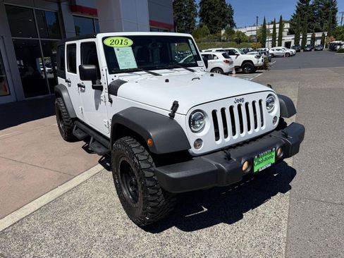 Used 2015 Jeep Wrangler Unlimited Sport w/ Quick Order Package 24S AWD/4WD image 9