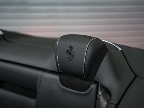 Used 2026 Ferrari Roma Spider RWD image 30