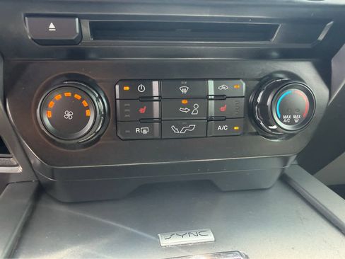 Used 2015 Ford F150 XLT w/ Equipment Group 302A Luxury AWD/4WD image 18