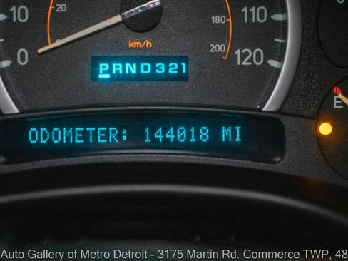 Used 2005 HUMMER H2 Base 4WD 4dr SUV w/ Preferred Equipment Group image 18