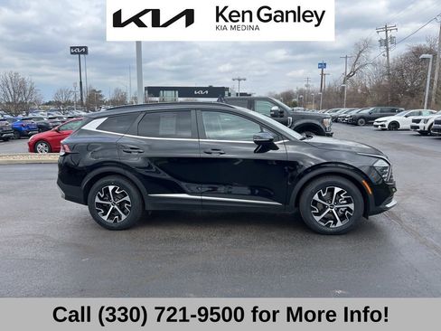 Certified 2025 Kia Sportage EX w/ Premium Package image 8