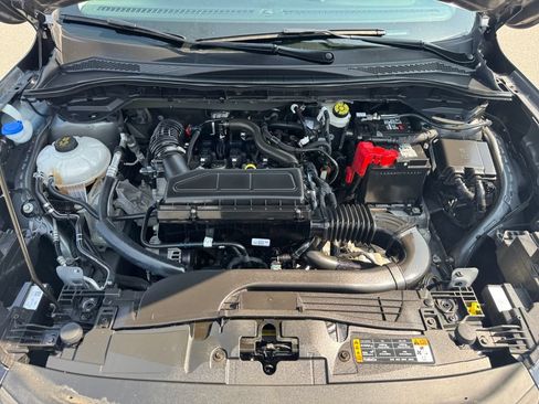 Certified 2024 Ford Escape Active AWD/4WD image 18