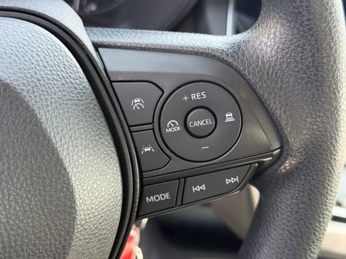 Used 2024 Toyota Corolla LE AWD/4WD image 21
