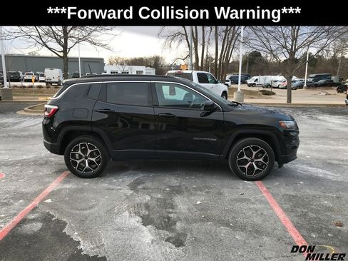 New 2026 Jeep Compass Limited image 4