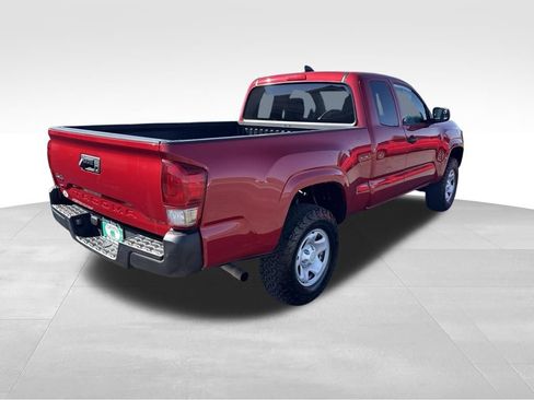 Used 2022 Toyota Tacoma SR AWD/4WD image 7