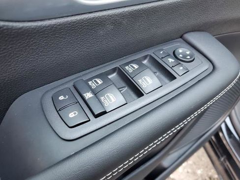 New 2026 Chrysler Pacifica Limited w/ S Appearance Package image 21