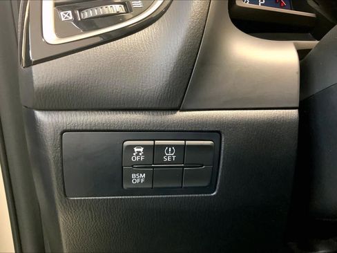 Used 2016 MAZDA MAZDA3 i Touring image 33