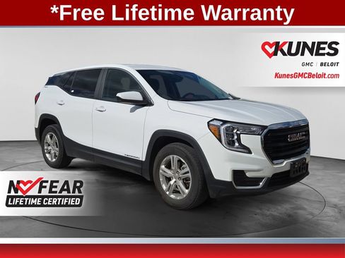 Used 2024 GMC Terrain SLE FWD image 1