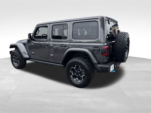Used 2022 Jeep Wrangler Unlimited Rubicon 4xe AWD/4WD image 3
